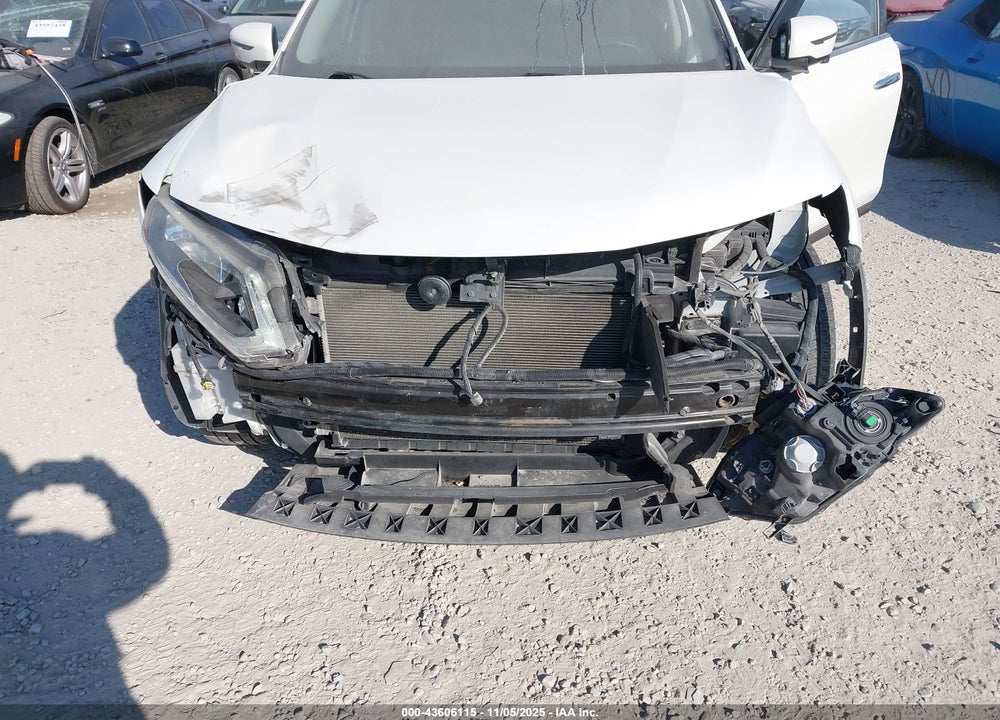 2016 NISSAN ROGUE SV VIN: JN8AT2MV8GW135266
