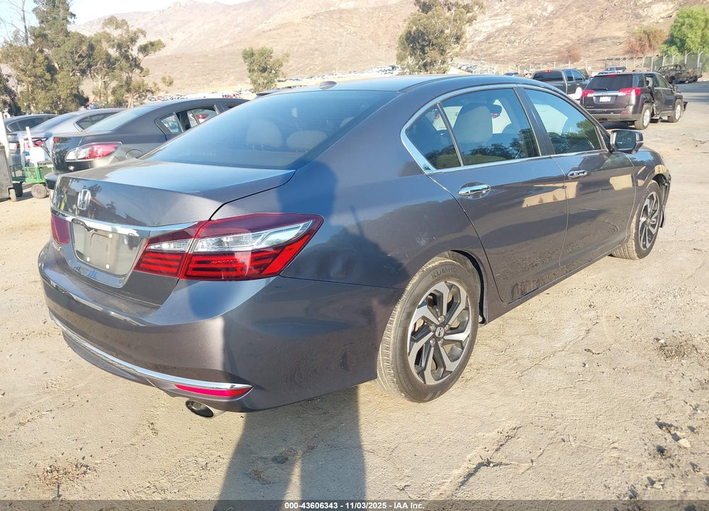 2017 HONDA ACCORD VIN: 1HGCR2F75HA032081