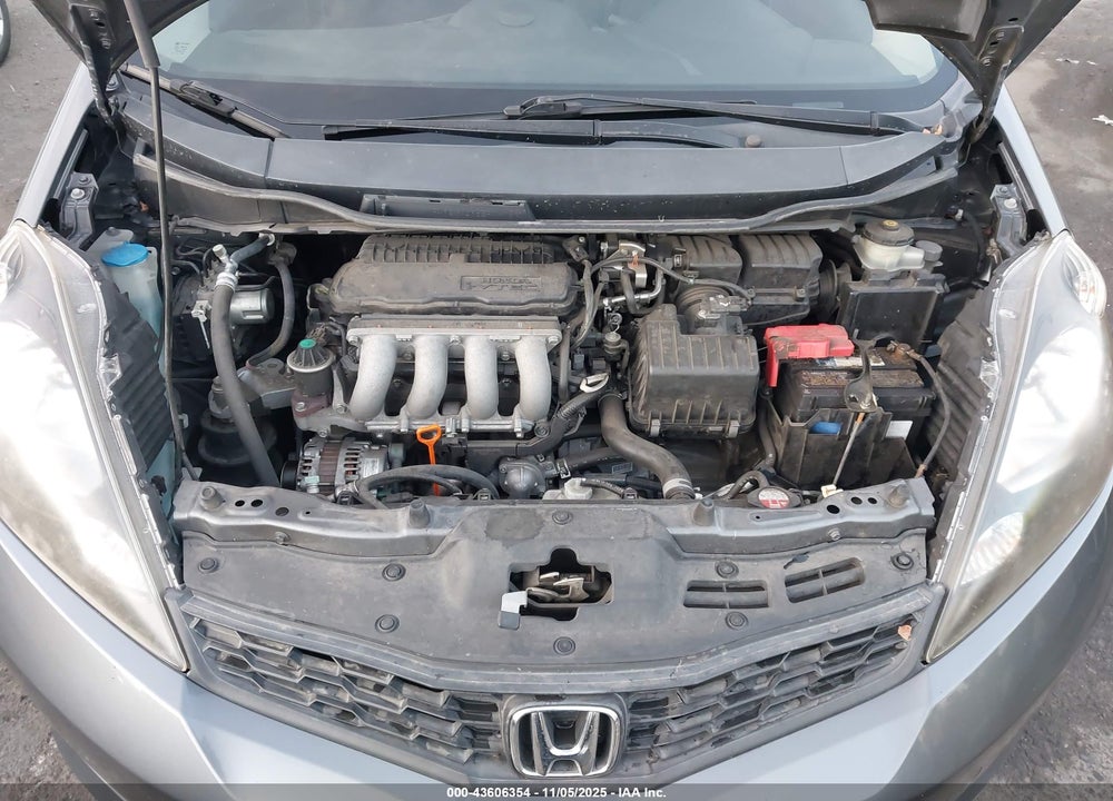 2013 HONDA FIT SPORT VIN: JHMGE8G55DC068135