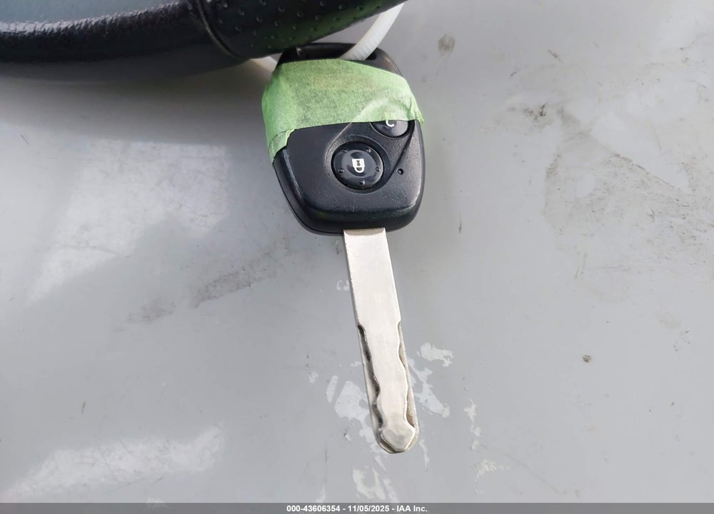 2013 HONDA FIT SPORT VIN: JHMGE8G55DC068135
