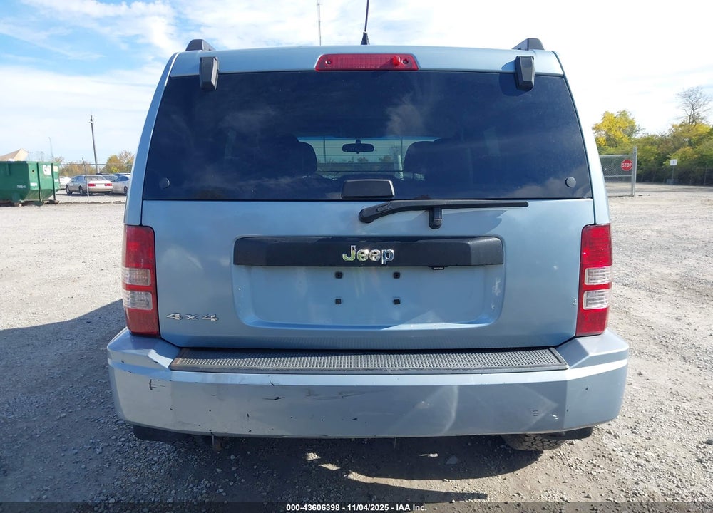 2012 JEEP LIBERTY VIN: 1C4PJMAK0CW133197