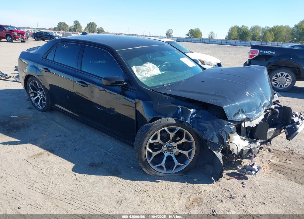2018 CHRYSLER 300 TOURING VIN: 2C3CCAAG4JH190263