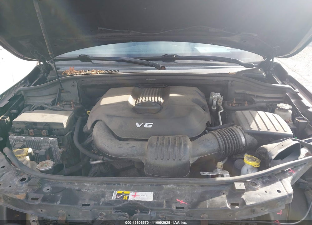 2015 JEEP GRAND CHEROKEE VIN: 1C4RJFAG2FC603932
