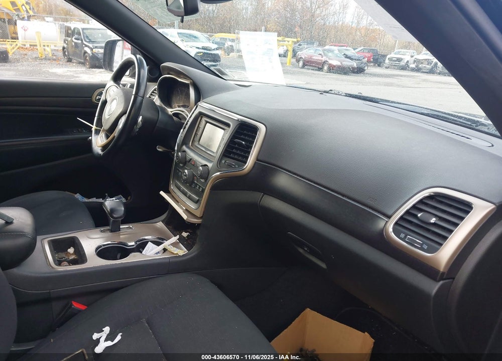 2015 JEEP GRAND CHEROKEE VIN: 1C4RJFAG2FC603932