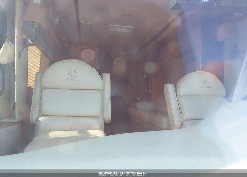 2000 SAFARI MOTERCOACH VIN: 4SLD9HR21Y1114119