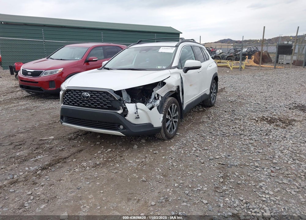 2023 TOYOTA COROLLA CROSS XLE VIN: 7MUDAABG0PV054006