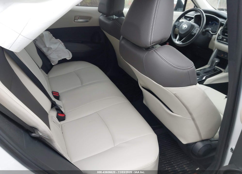 2023 TOYOTA COROLLA CROSS XLE VIN: 7MUDAABG0PV054006