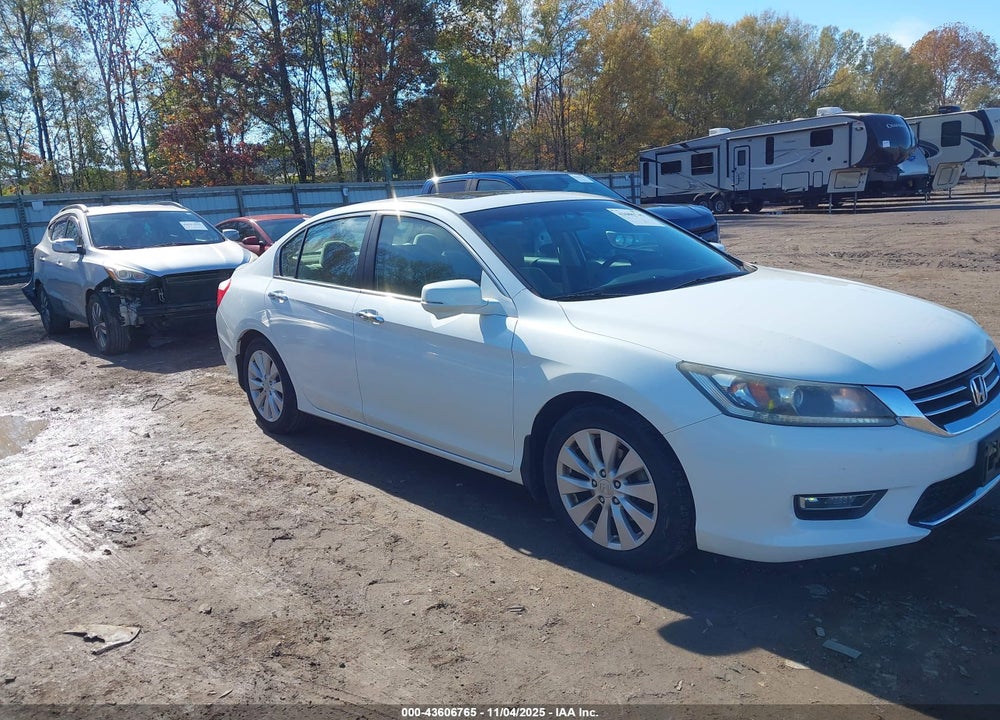 2013 HONDA ACCORD VIN: 1HGCR2F70DA249189