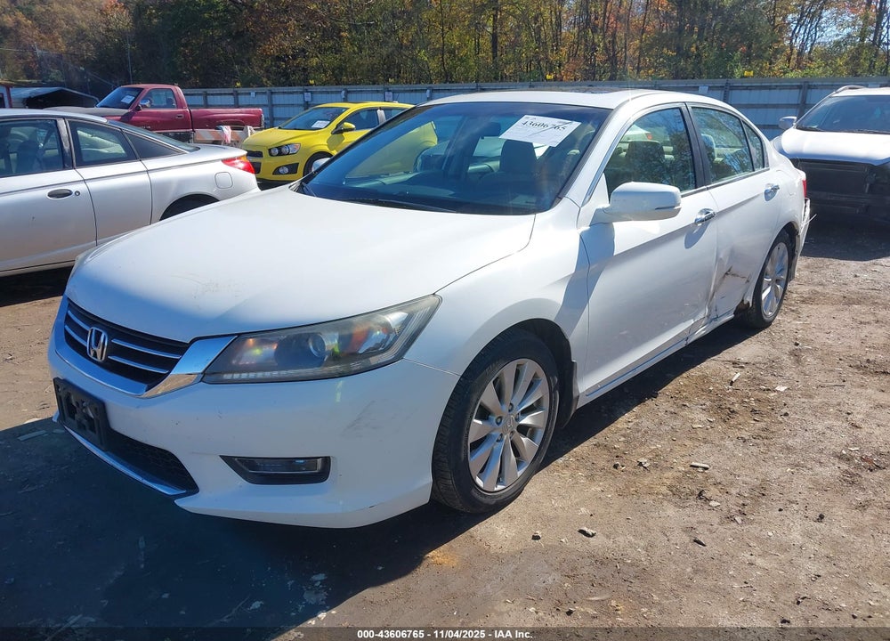 2013 HONDA ACCORD VIN: 1HGCR2F70DA249189