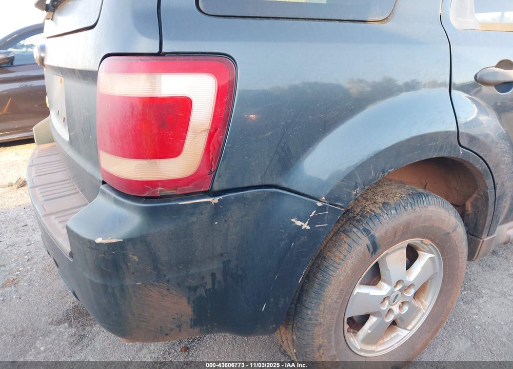 2009 FORD ESCAPE VIN: 1FMCU03709KD02007