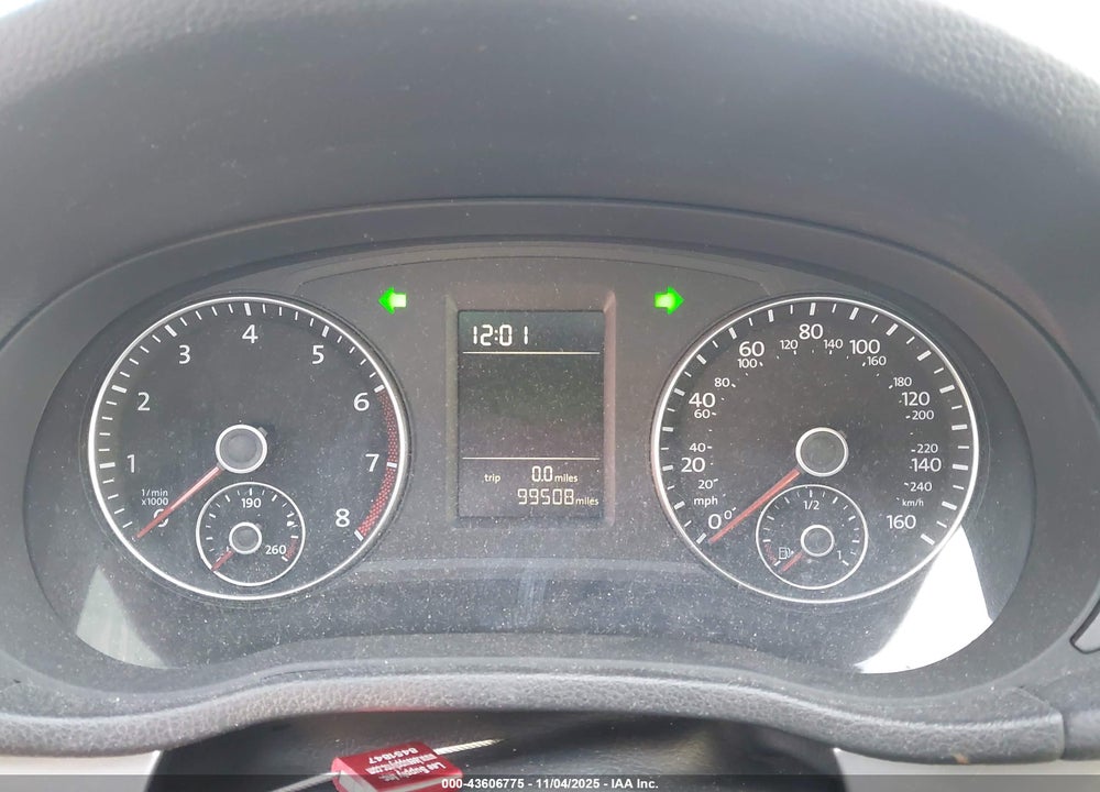 2015 VOLKSWAGEN PASSAT VIN: 1VWAT7A30FC076853