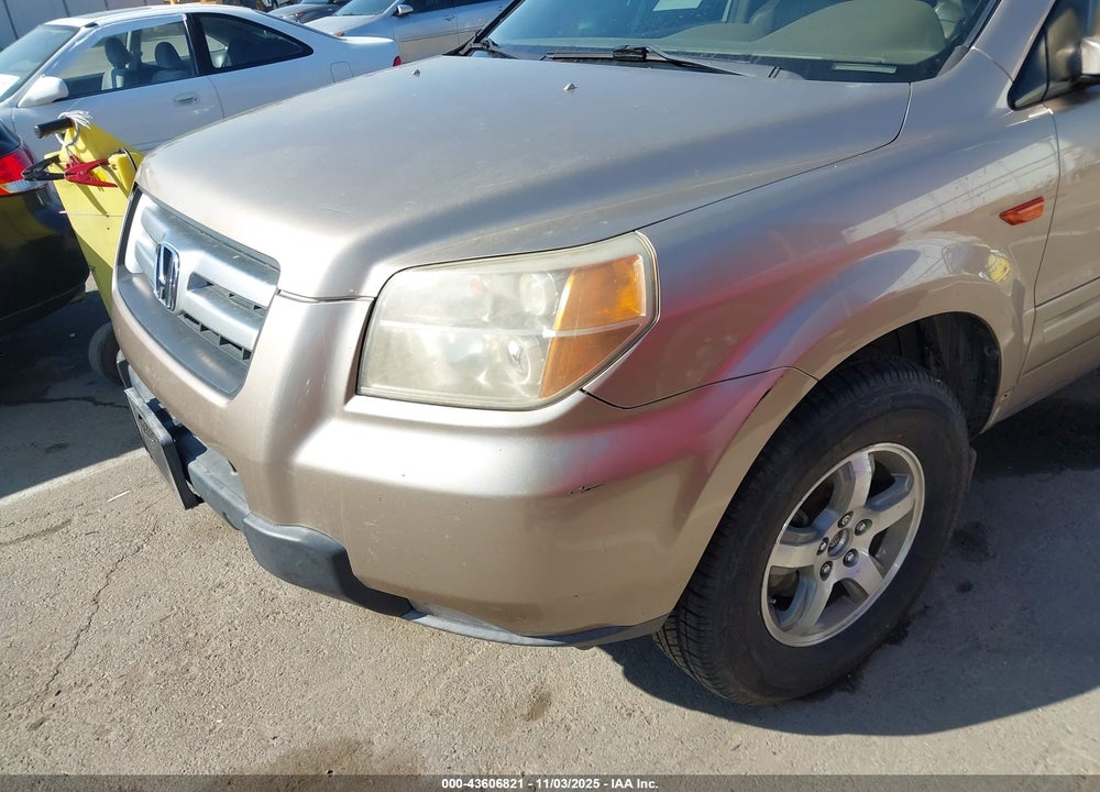 2007 HONDA PILOT VIN: 5FNYF28767B005553