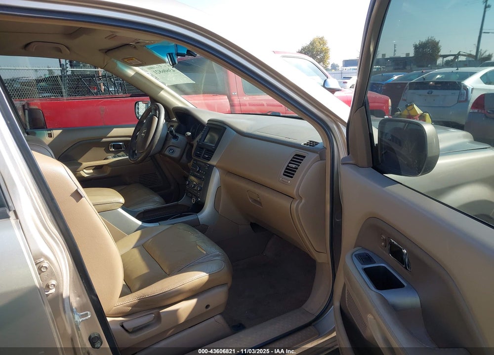 2007 HONDA PILOT VIN: 5FNYF28767B005553
