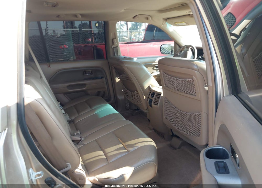 2007 HONDA PILOT VIN: 5FNYF28767B005553