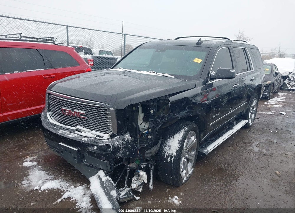 2016 GMC YUKON DENALI VIN: 1GKS2CKJXGR201036