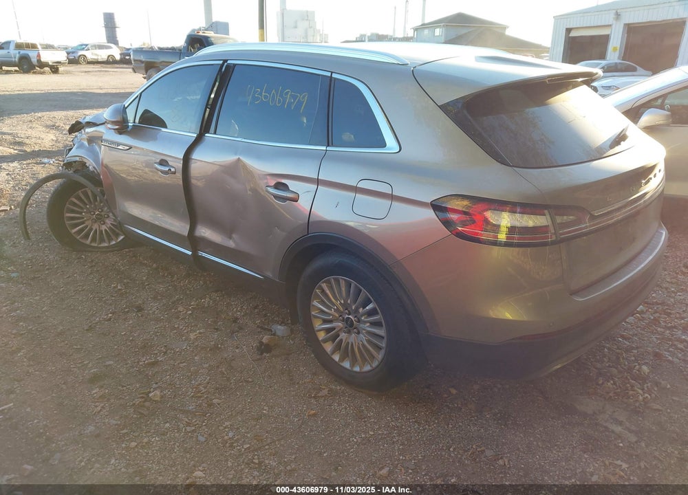 2020 LINCOLN NAUTILUS STANDARD VIN: 2LMPJ6J90LBL13533