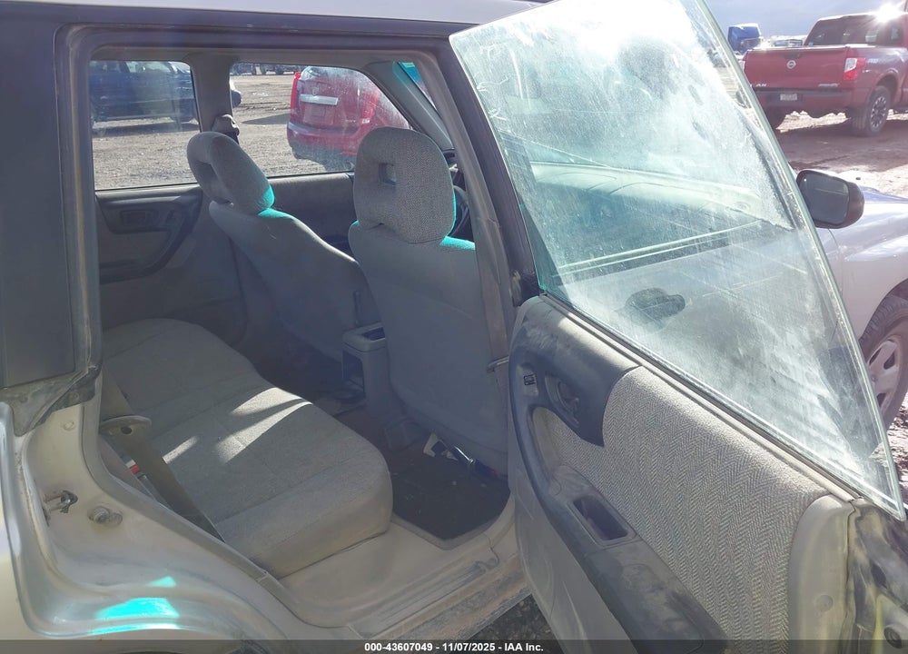 2001 SUBARU FORESTER L VIN: JF1SF63541H707788