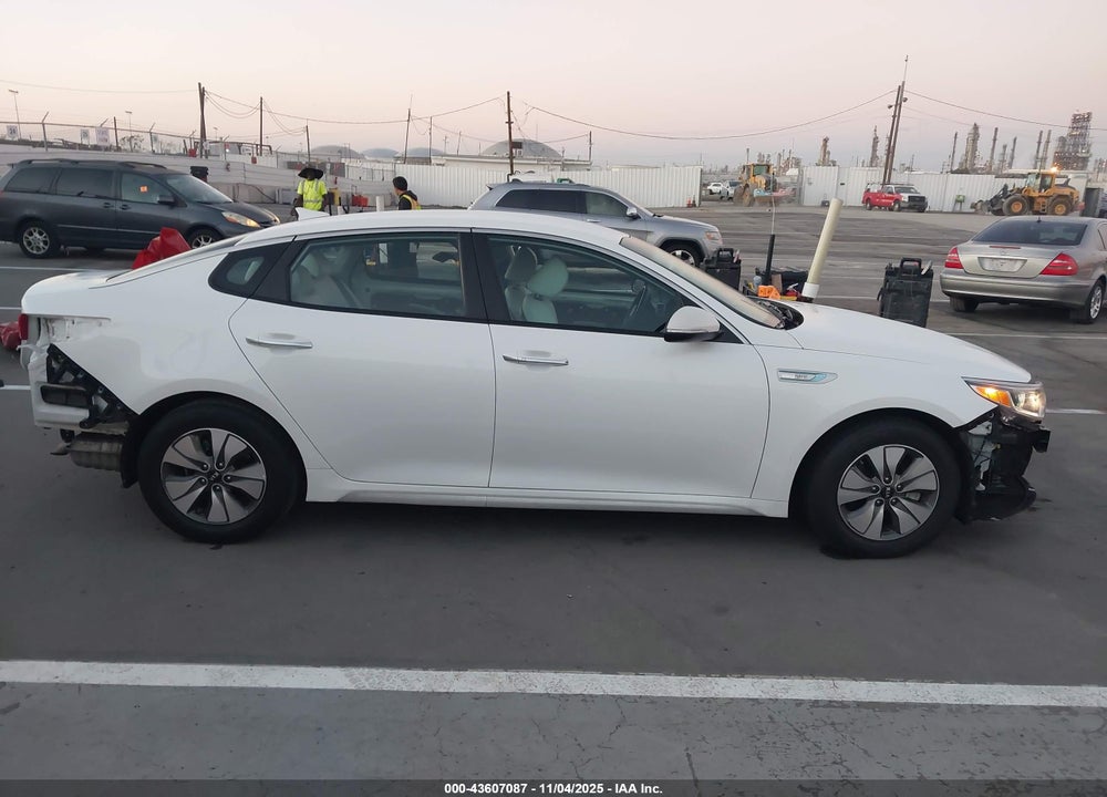 2019 KIA OPTIMA HYBRID EX VIN: KNAGU4LE7K5032481