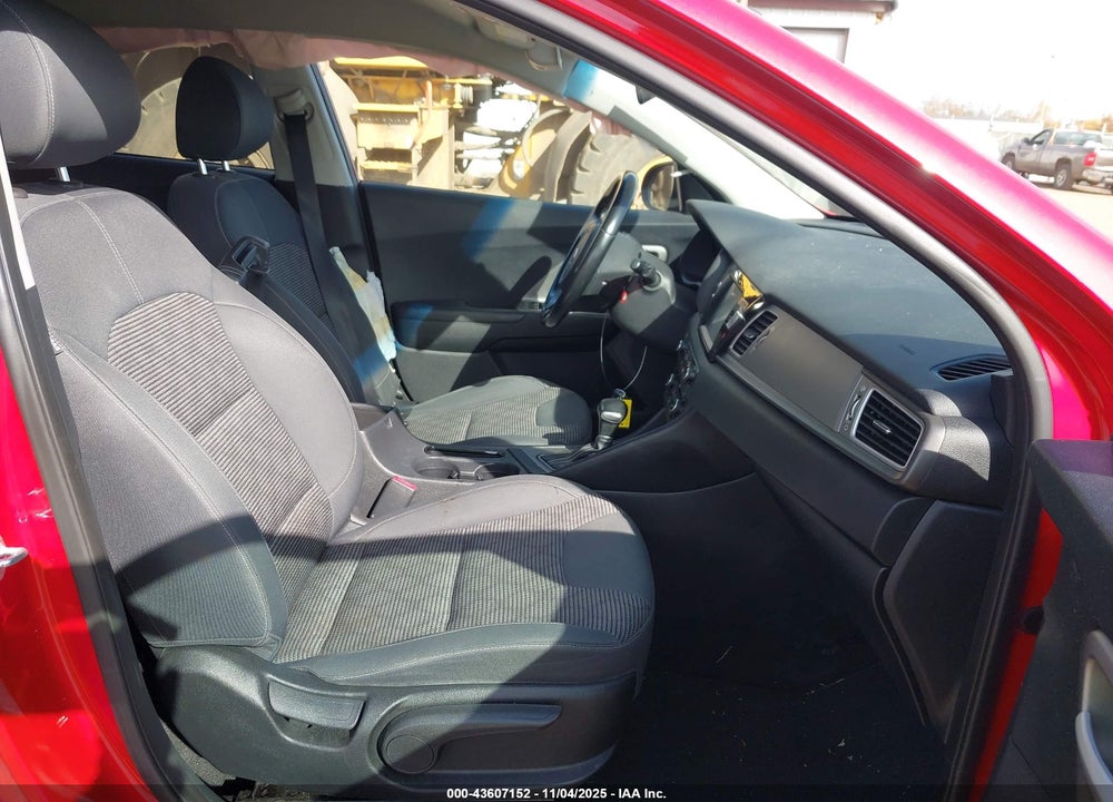 2019 KIA NIRO VIN: KNDCB3LC3K5303455