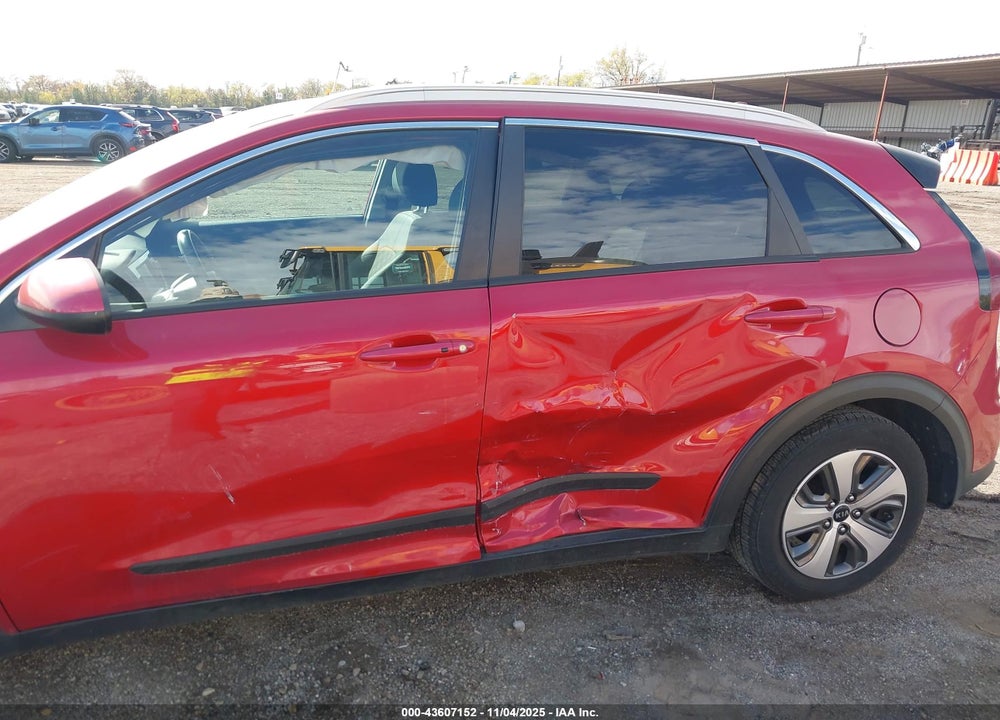 2019 KIA NIRO VIN: KNDCB3LC3K5303455