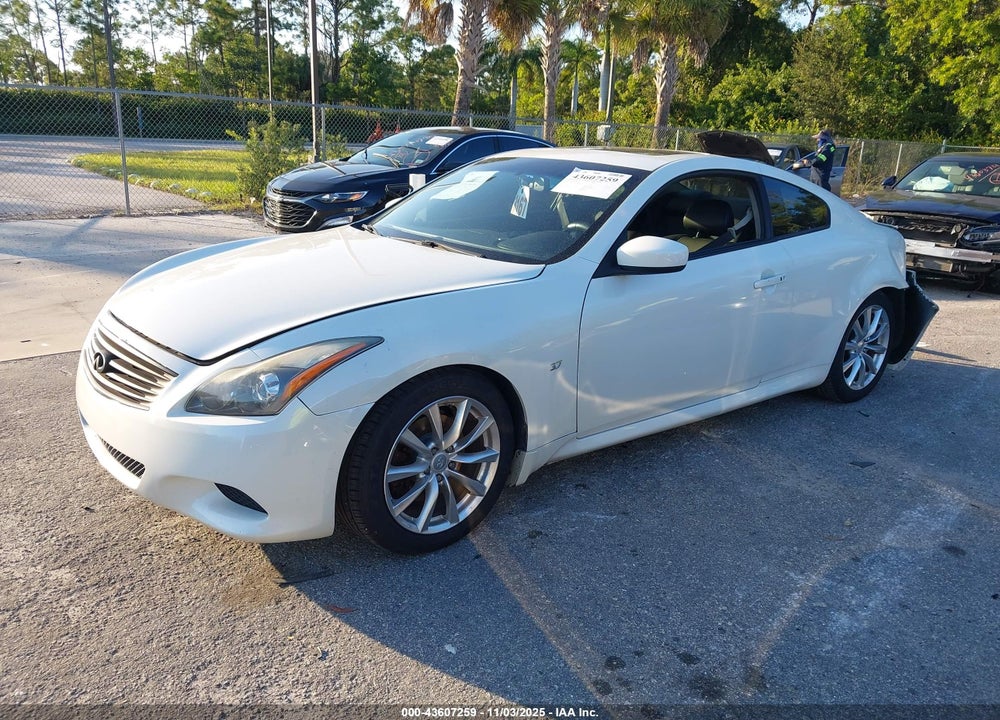 2014 INFINITI Q60 JOURNEY VIN: JN1CV6EK2EM113446