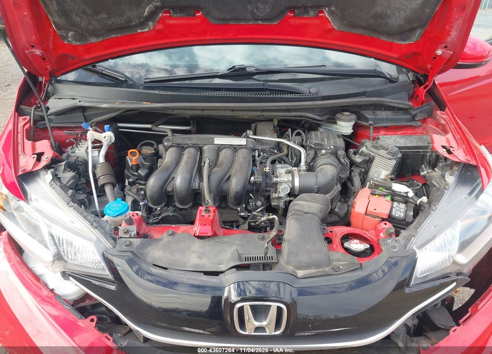 2015 HONDA FIT VIN: 3HGGK5H87FM704493