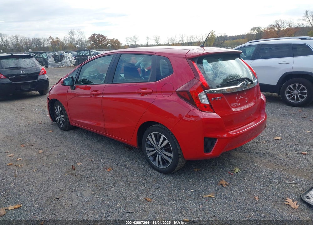 2015 HONDA FIT VIN: 3HGGK5H87FM704493