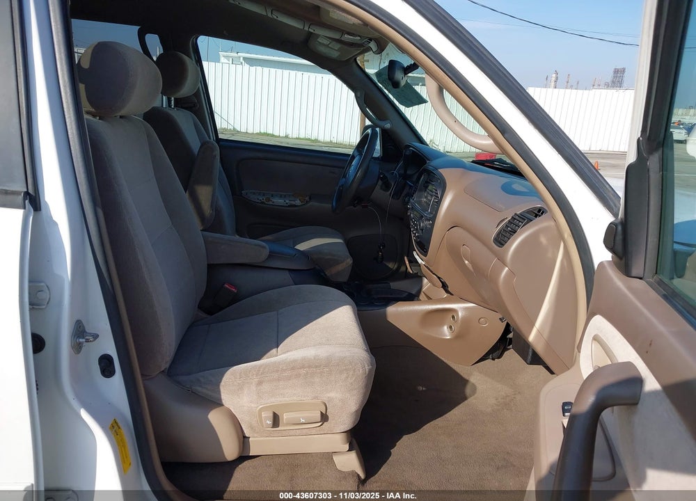 2003 TOYOTA SEQUOIA SR5 V8 VIN: 5TDZT34AX3S155160