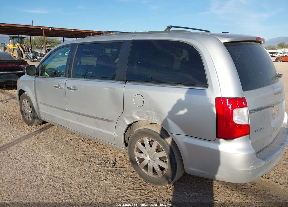 2011 CHRYSLER TOWN & COUNTRY TOURING-L VIN: 2A4RR8DG2BR784445