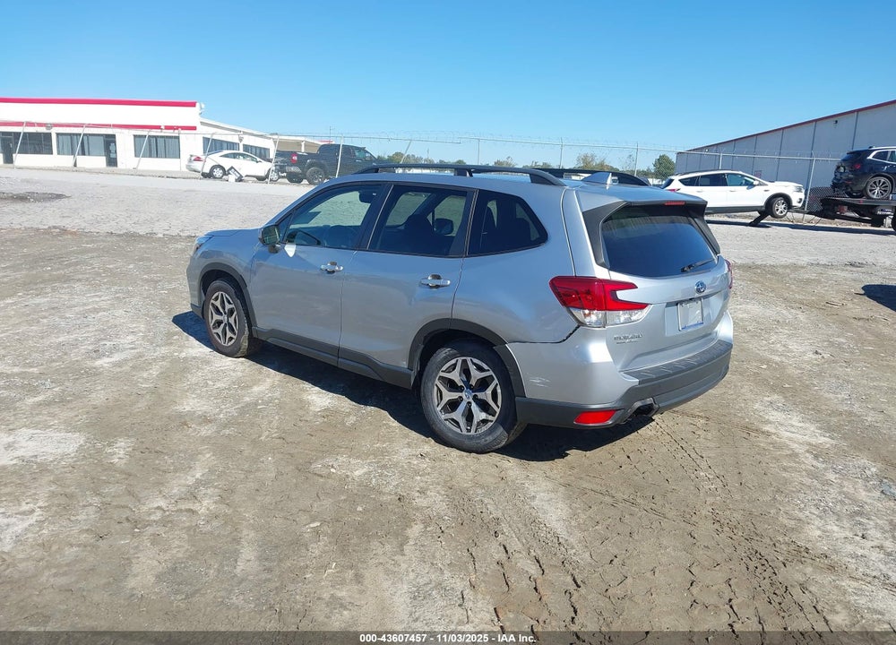 2021 SUBARU FORESTER VIN: JF2SKAFC7MH414377