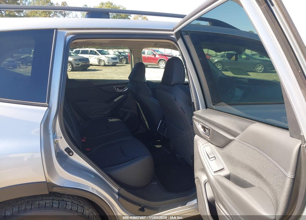 2021 SUBARU FORESTER VIN: JF2SKAFC7MH414377