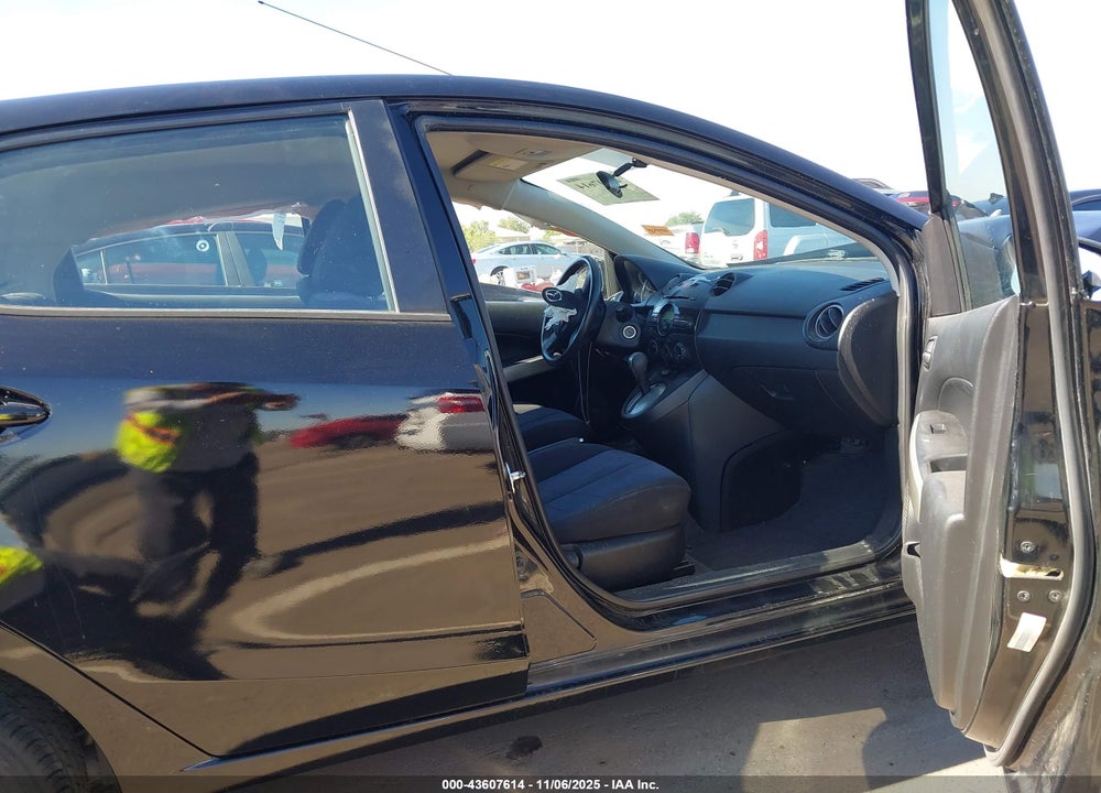 2012 MAZDA 2 SPORT VIN: JM1DE1KZ1C0147985
