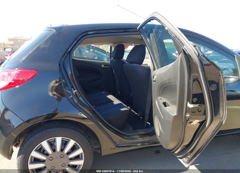 2012 MAZDA 2 SPORT VIN: JM1DE1KZ1C0147985