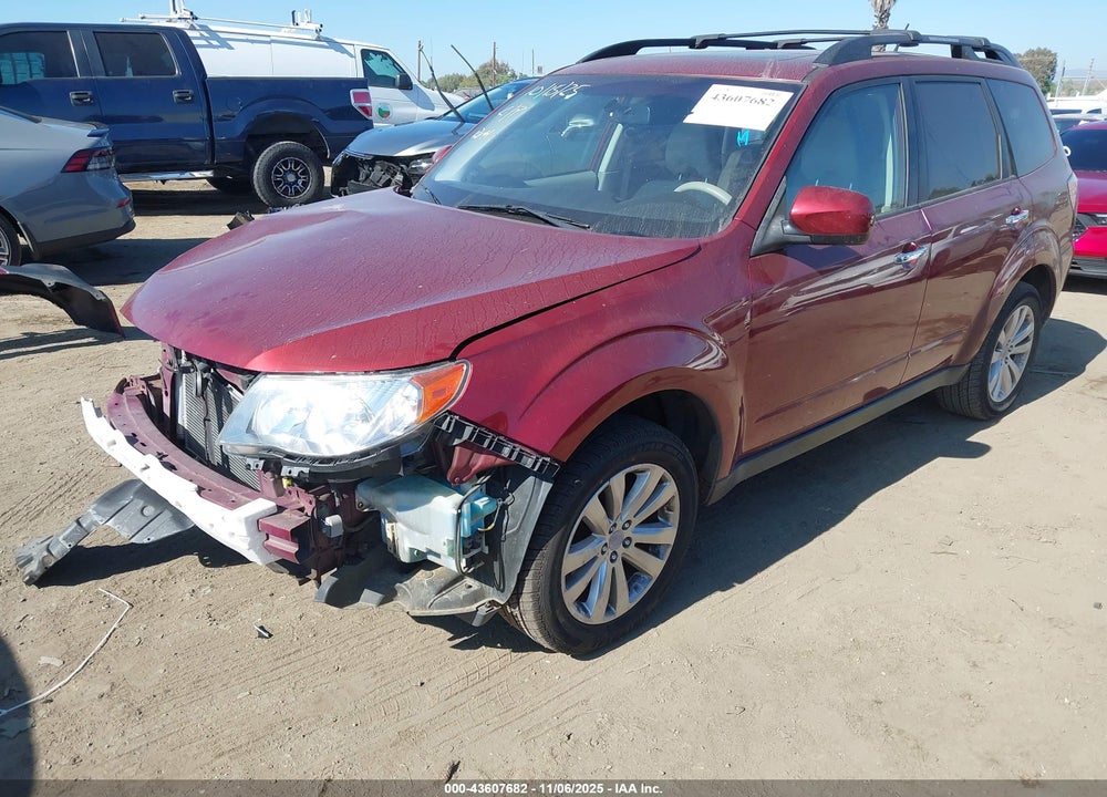 2011 SUBARU FORESTER 2.5X PREMIUM VIN: JF2SHBDC4BH736124