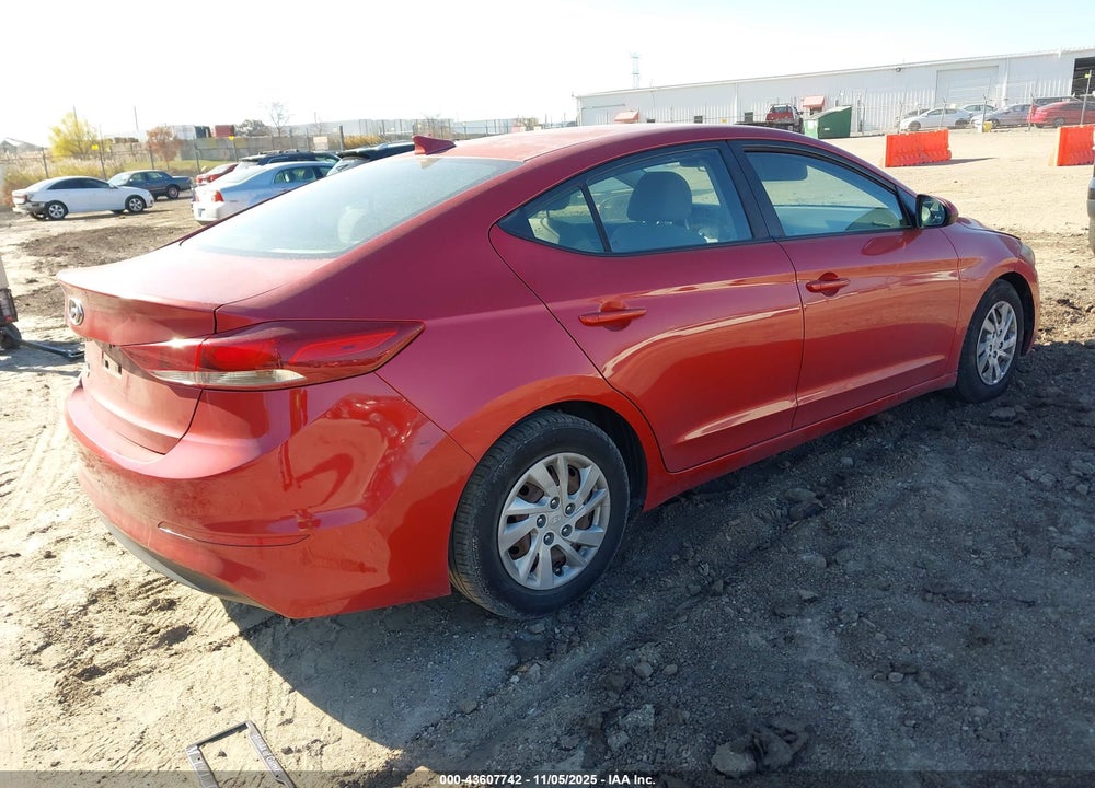 2017 HYUNDAI ELANTRA SE VIN: 5NPD74LF1HH135216