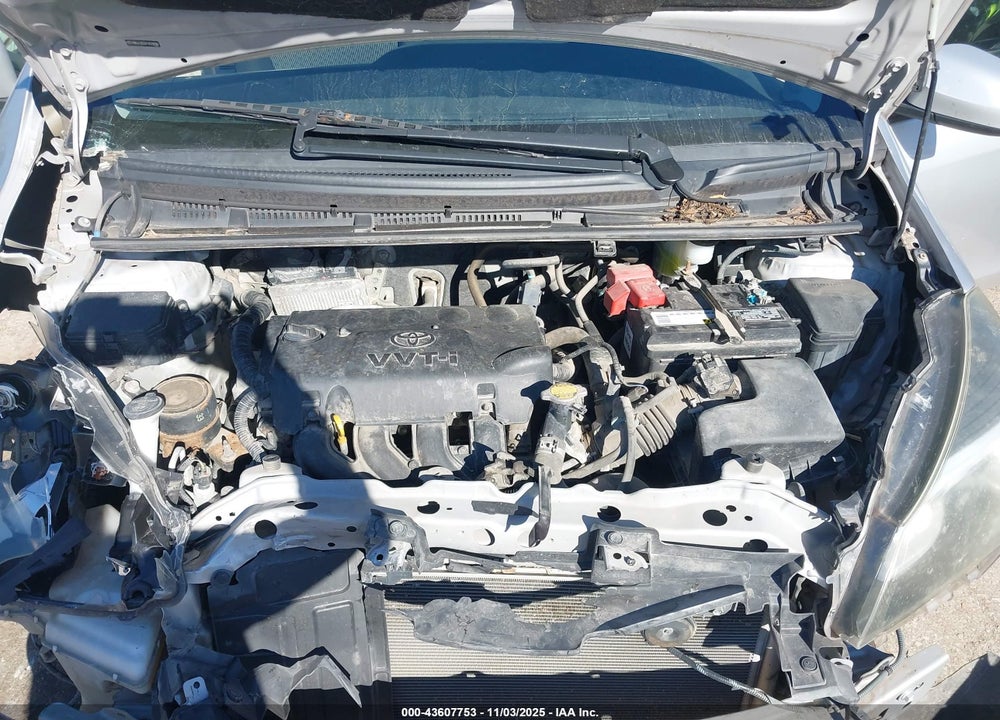 2015 TOYOTA YARIS LE VIN: VNKJTUD35FA028099