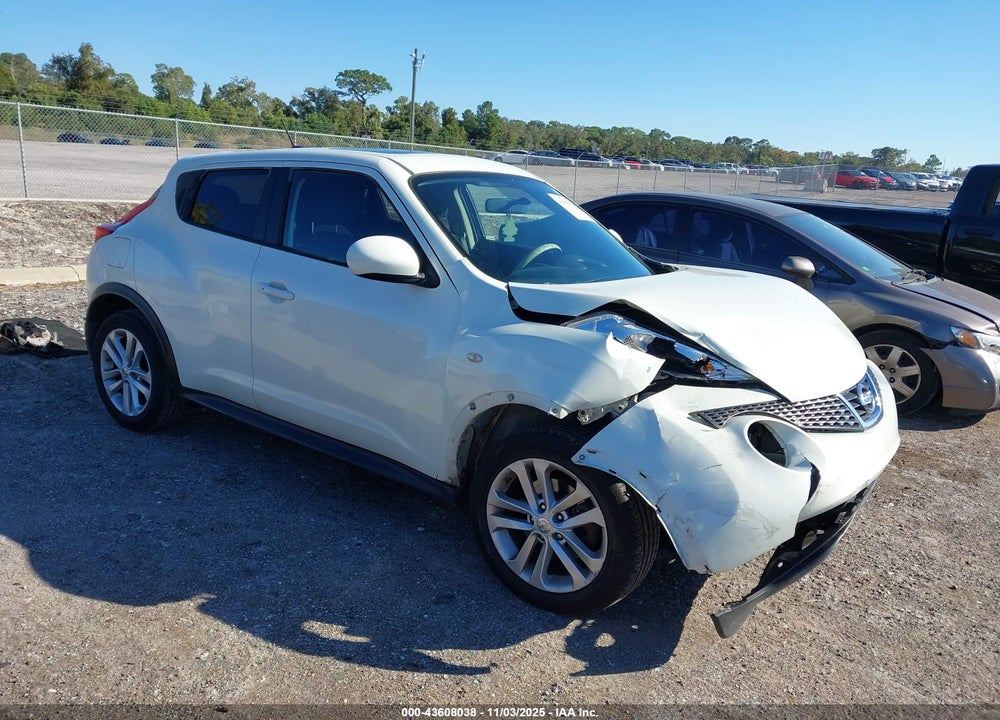 2011 NISSAN JUKE SV VIN: JN8AF5MR5BT003250
