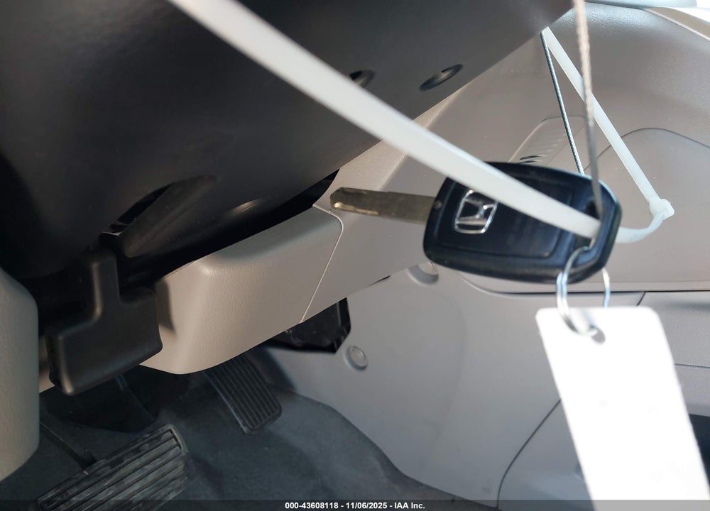 2014 HONDA CR-V LX VIN: 3CZRM3H33EG704668