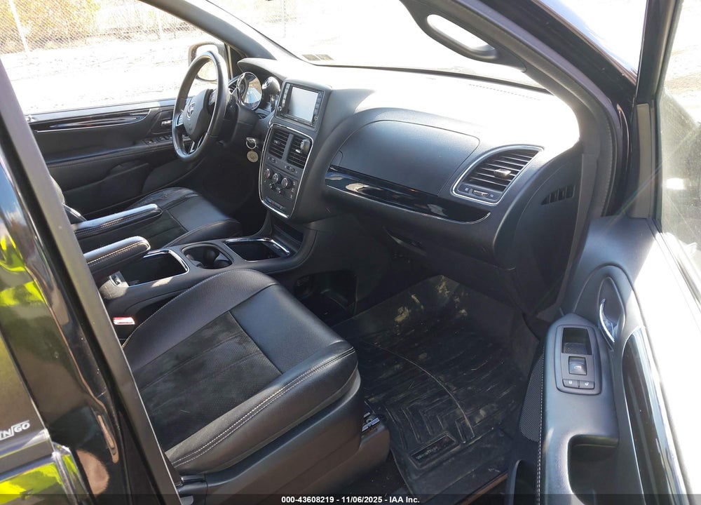 2014 DODGE GRAND CARAVAN SXT 30TH ANNIVERSARY VIN: 2C4RDGCG7ER308647