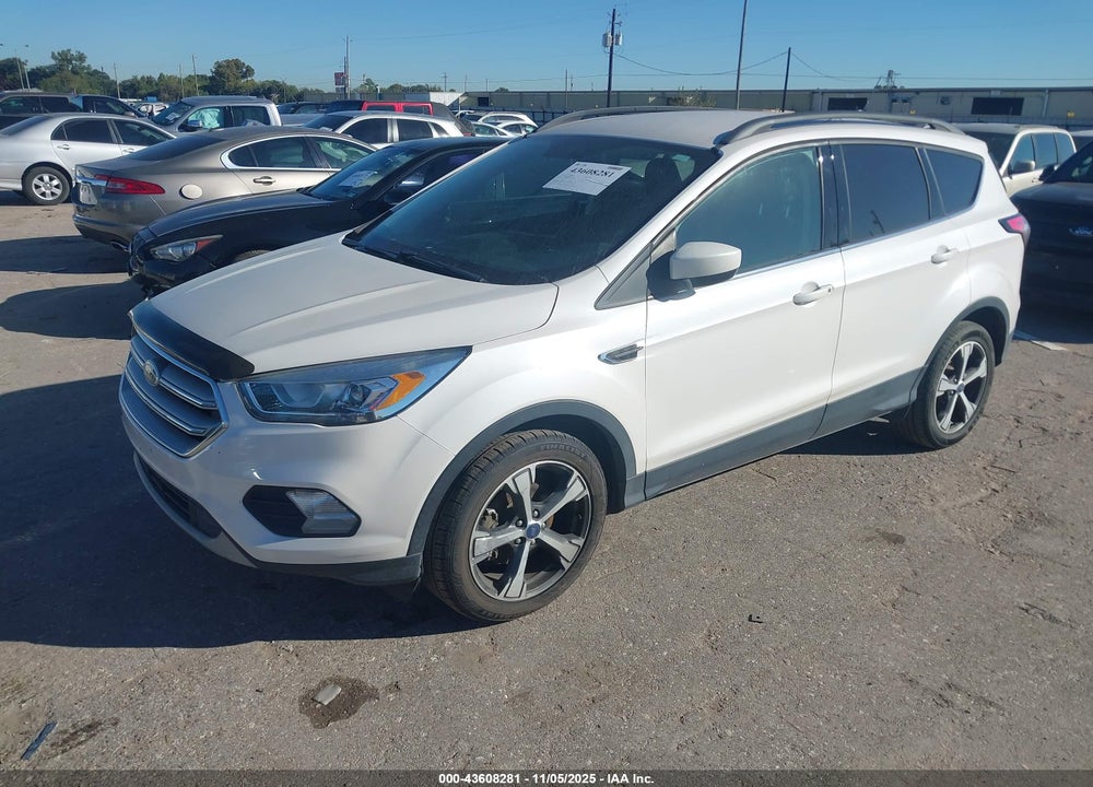 2018 FORD ESCAPE SEL VIN: 1FMCU0HD5JUB53522