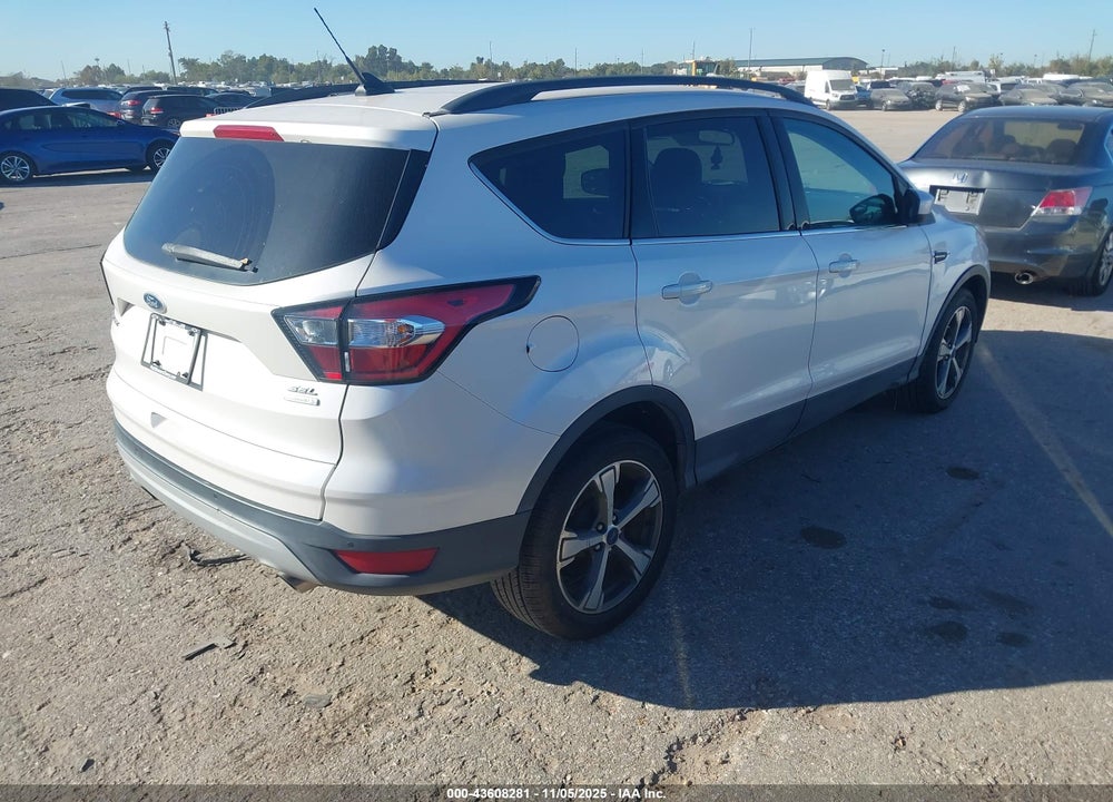 2018 FORD ESCAPE SEL VIN: 1FMCU0HD5JUB53522