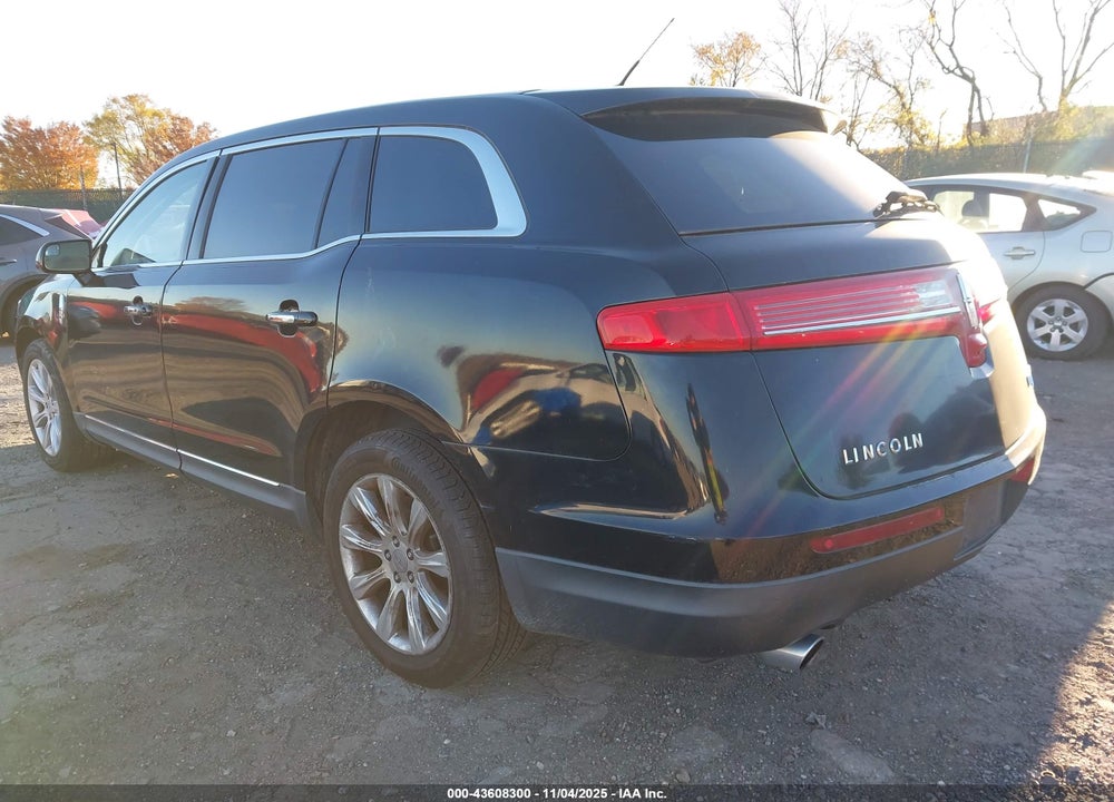 2014 LINCOLN MKT VIN: 2LMHJ5FK2EBL50175