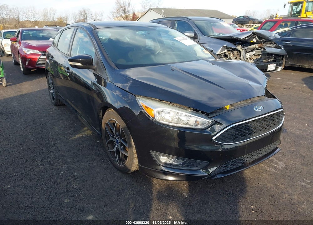 2015 FORD FOCUS SE VIN: 1FADP3K28FL239483