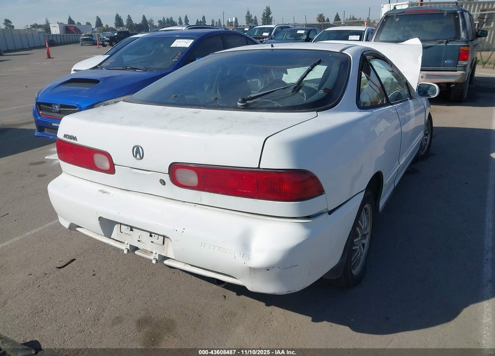1999 ACURA INTEGRA LS VIN: JH4DC4352XS005480