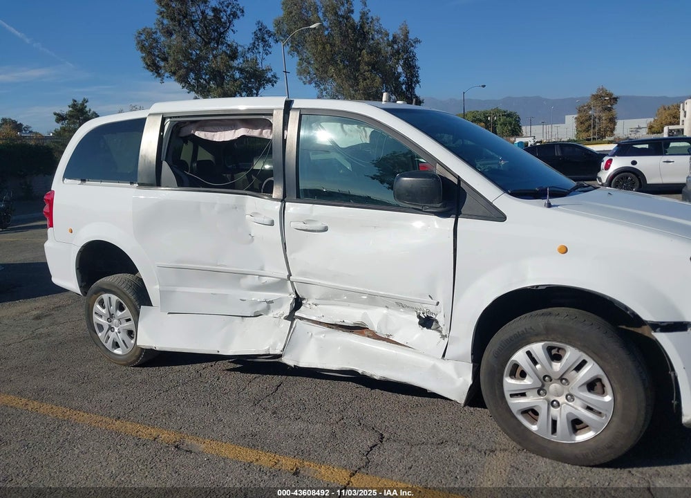 2017 DODGE GRAND CARAVAN SE VIN: 2C7WDGBG7HR738822