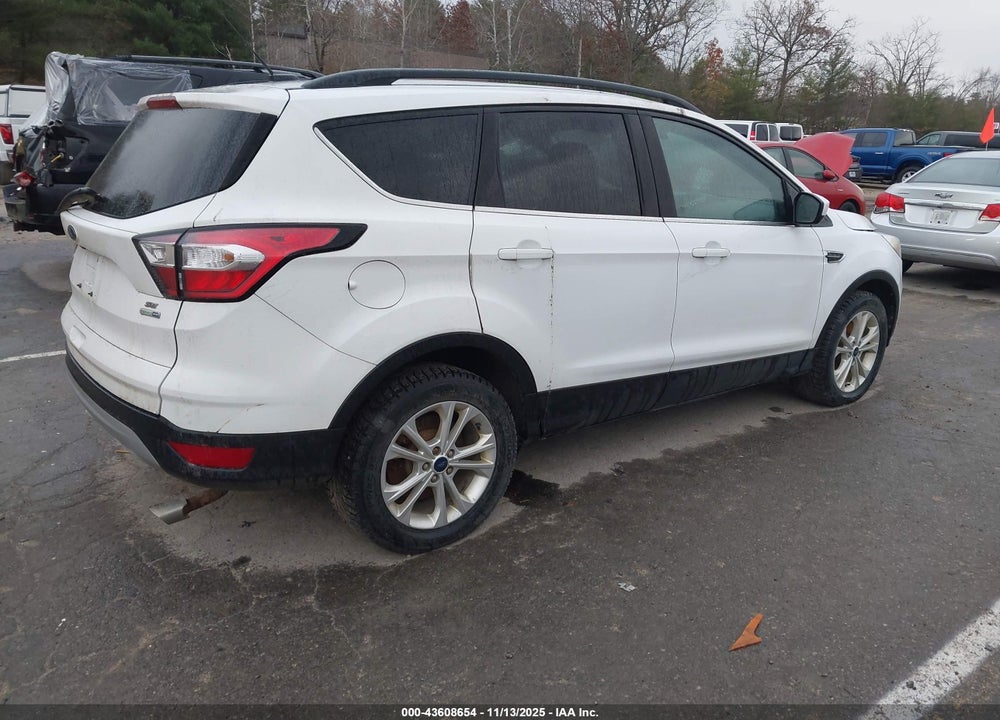 2017 FORD ESCAPE SE VIN: 1FMCU9G95HUC12676