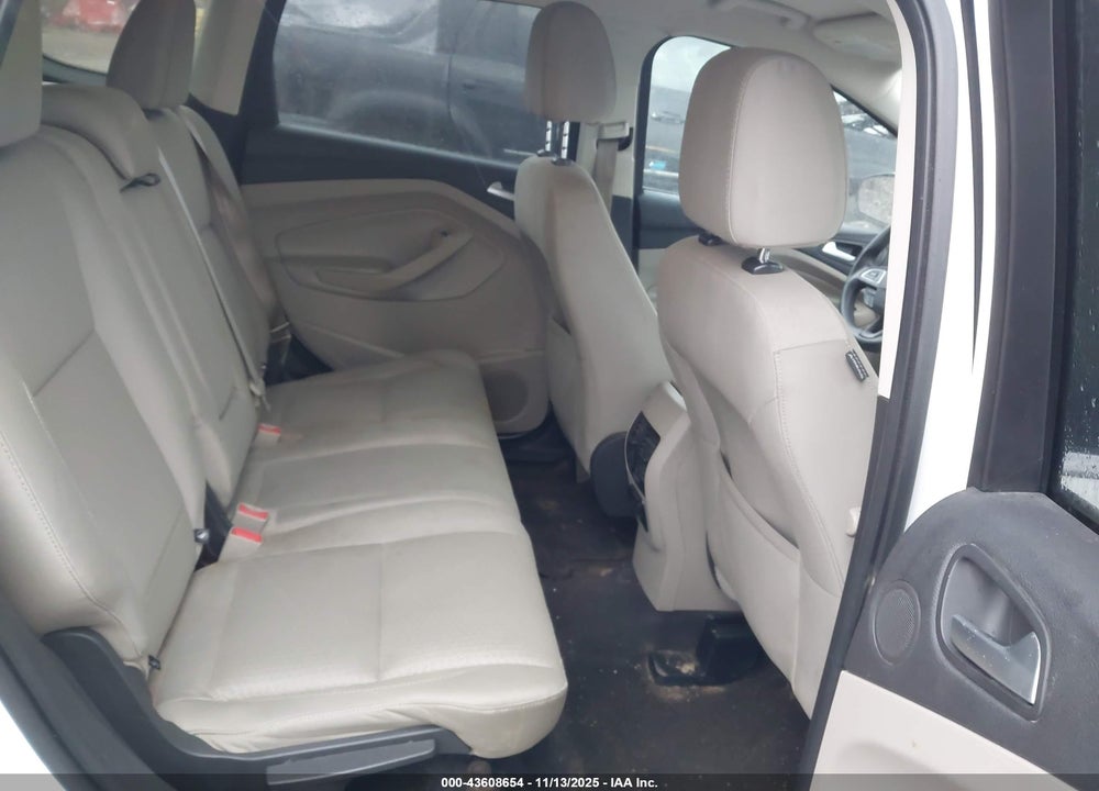 2017 FORD ESCAPE SE VIN: 1FMCU9G95HUC12676
