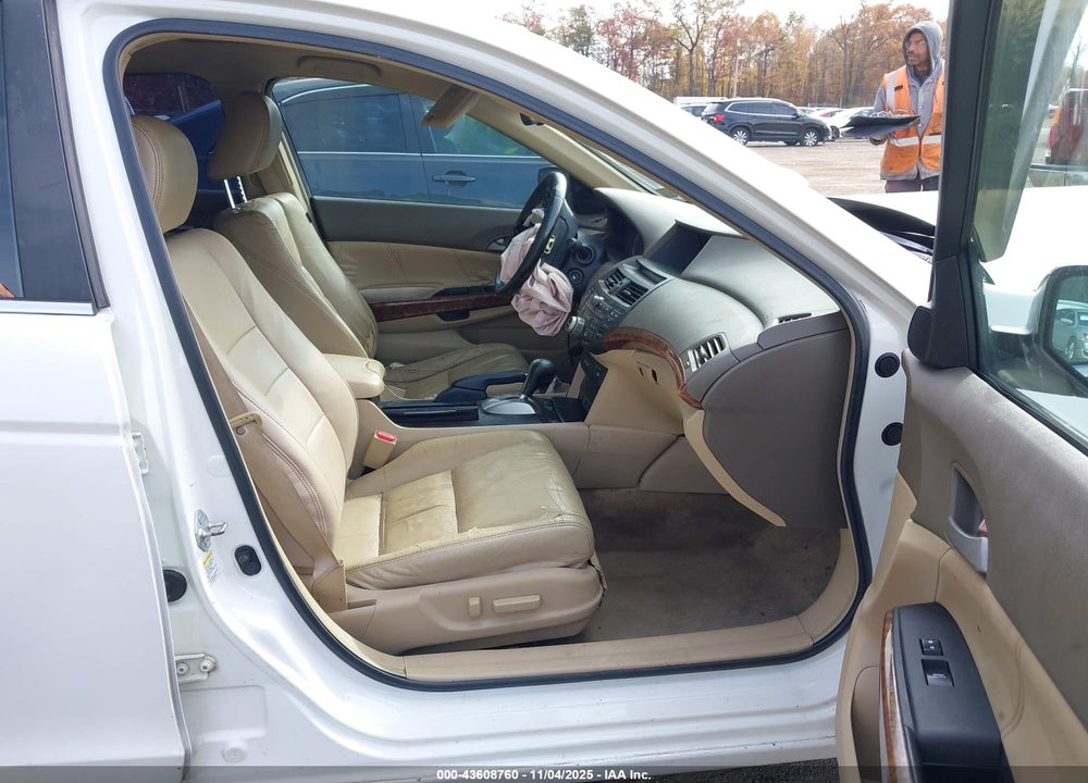 2009 HONDA ACCORD VIN: 1HGCP36879A008547