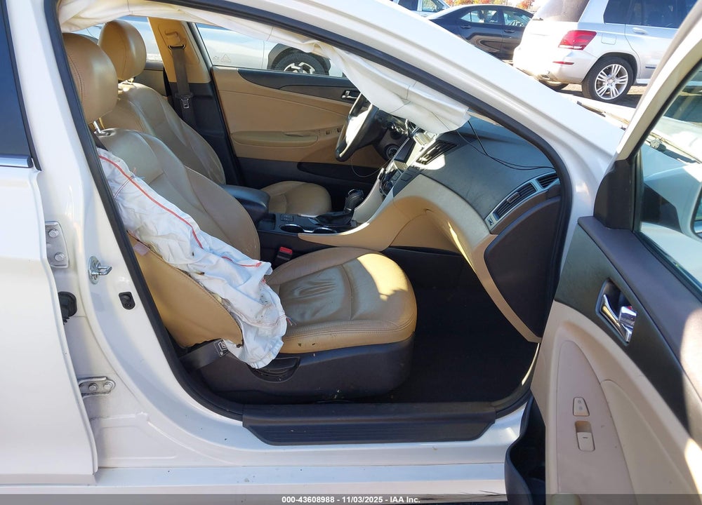 2014 HYUNDAI SONATA GLS VIN: 5NPEB4AC7EH928821
