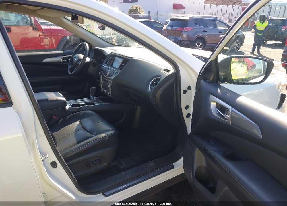 2018 NISSAN PATHFINDER SL VIN: 5N1DR2MN3JC625187